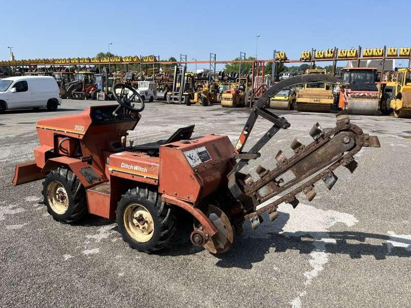 DITCH WITCH 2020K - Rýhovač: obrázek 5 DITCH WITCH 2020K - Rýhovač: obrázek 5