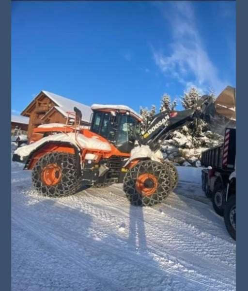 Kolový nakladač Doosan DL300: obrázek 6