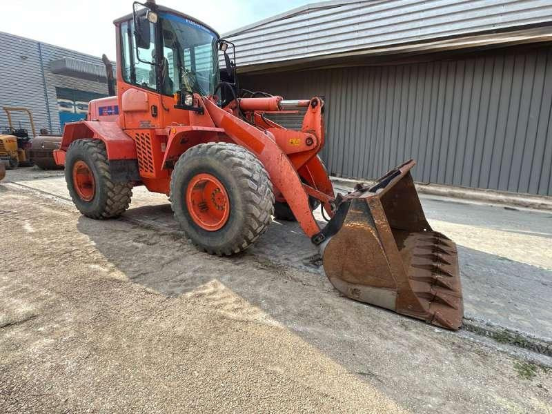 Hitachi W130A - Kolový nakladač: obrázek 3 Hitachi W130A - Kolový nakladač: obrázek 3