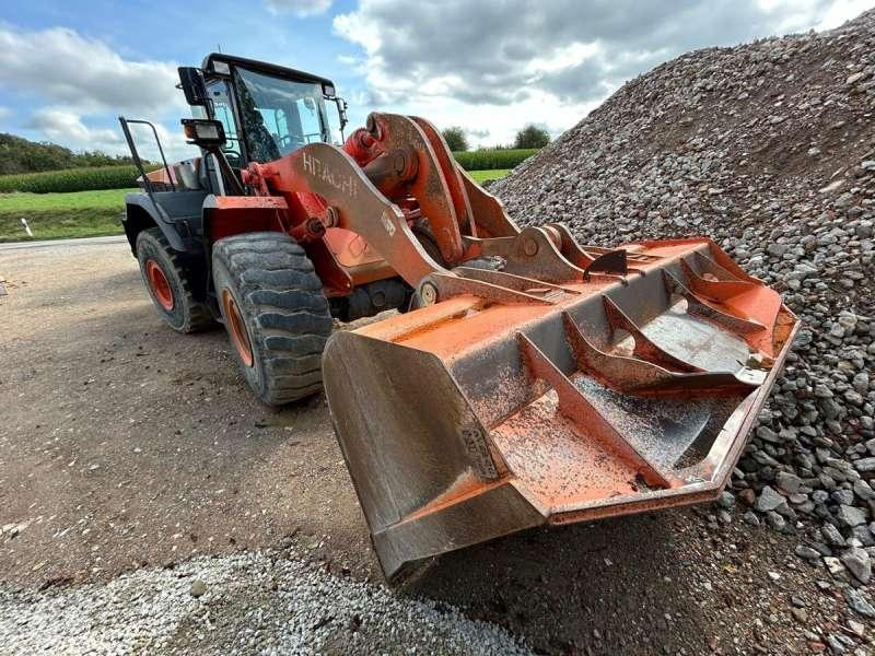 Hitachi ZW310 - Kolový nakladač: obrázek 4 Hitachi ZW310 - Kolový nakladač: obrázek 4