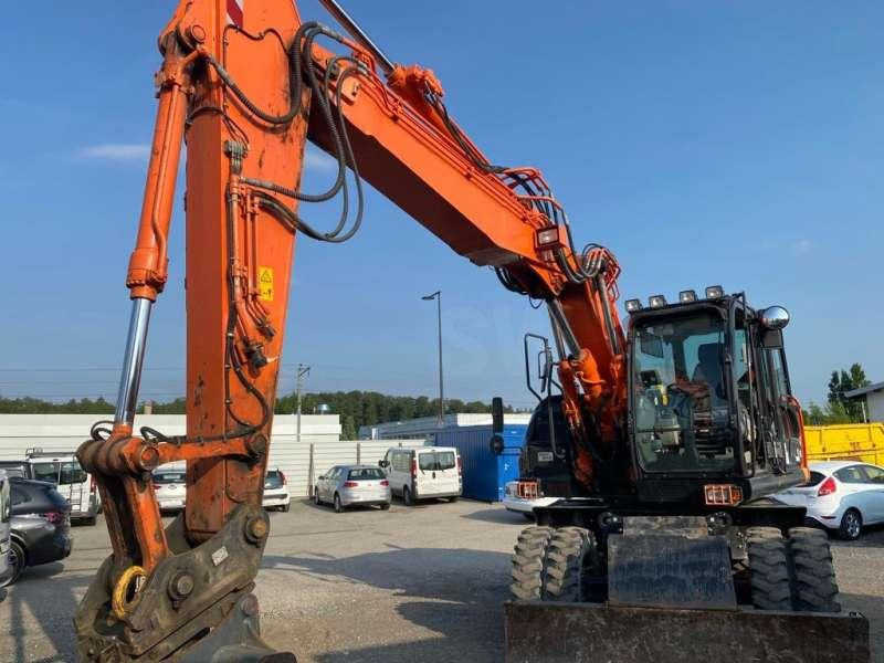 Hitachi ZX170W-5B - Kolesové rýpadlo: obrázek 4 Hitachi ZX170W-5B - Kolesové rýpadlo: obrázek 4