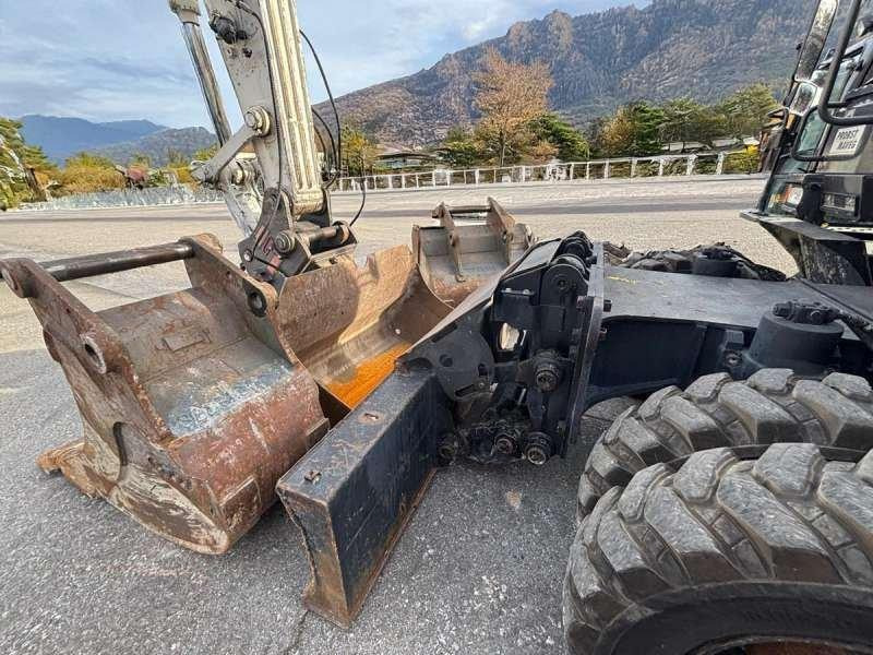 Kolesové rýpadlo Hitachi ZX190W-5B: obrázek 7 Kolesové rýpadlo Hitachi ZX190W-5B: obrázek 7