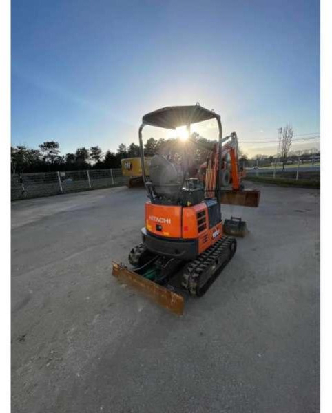 Hitachi ZX19U-6 - Mini rýpadlo: obrázek 4 Hitachi ZX19U-6 - Mini rýpadlo: obrázek 4