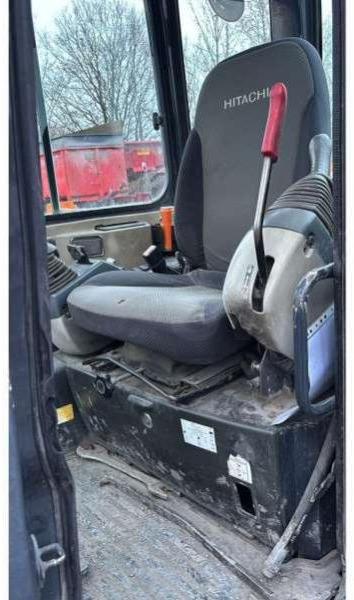 Hitachi ZX33U-3 CLR - Mini rýpadlo: obrázek 3 Hitachi ZX33U-3 CLR - Mini rýpadlo: obrázek 3