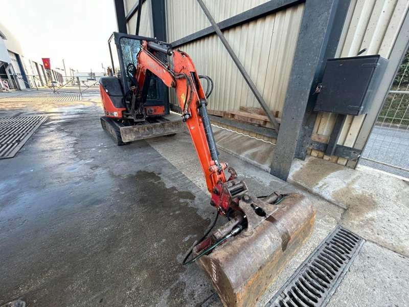 Hitachi ZX33U-5A CLR - Mini rýpadlo: obrázek 5 Hitachi ZX33U-5A CLR - Mini rýpadlo: obrázek 5