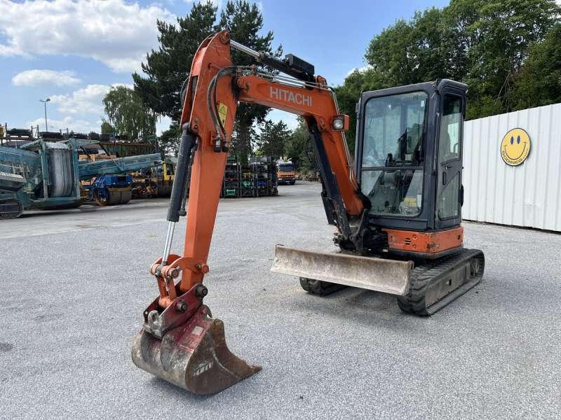 Hitachi ZX33U-5A CLR - Mini rýpadlo: obrázek 2 Hitachi ZX33U-5A CLR - Mini rýpadlo: obrázek 2