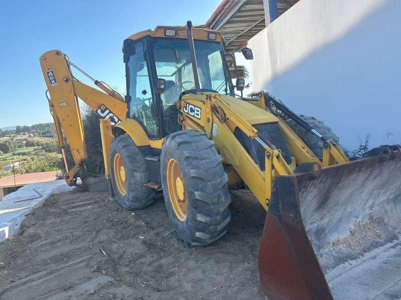 Jcb 4CX - Rýpadlo-nakladač: obrázek 3 Jcb 4CX - Rýpadlo-nakladač: obrázek 3