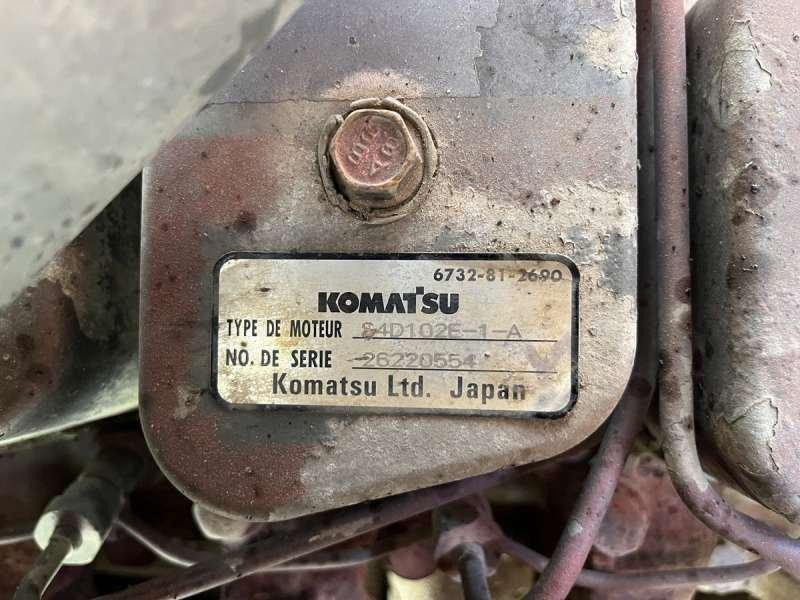 Pásový nakladač Komatsu D31S-20: obrázek 28