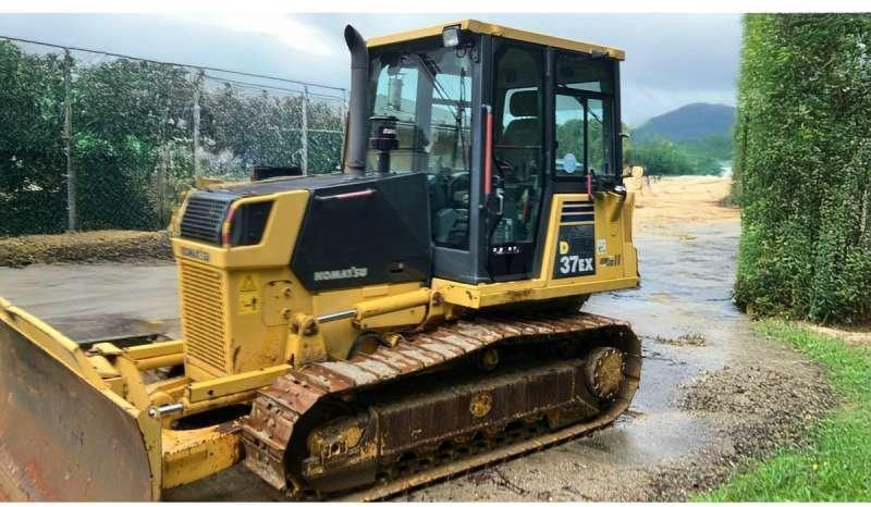 Komatsu D37EX - Buldozer: obrázek 2 Komatsu D37EX - Buldozer: obrázek 2