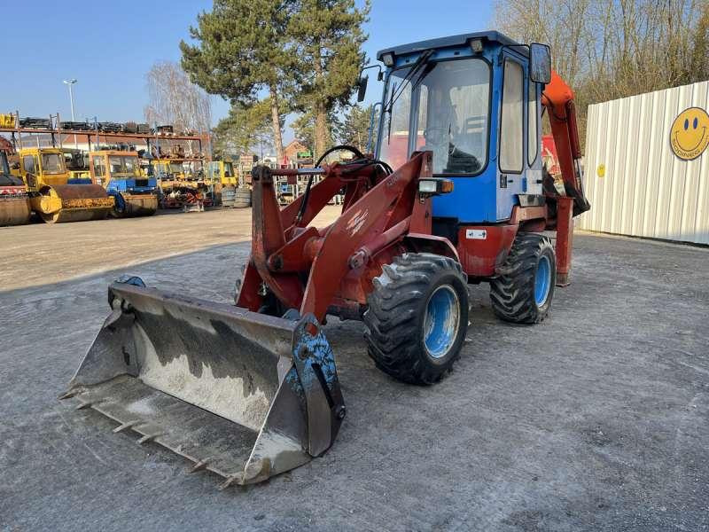 Kubota R520 - Rýpadlo-nakladač: obrázek 2 Kubota R520 - Rýpadlo-nakladač: obrázek 2