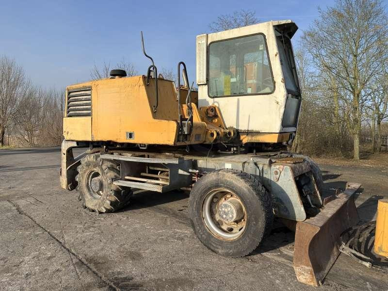 Kolesové rýpadlo Liebherr A316 - POUR PIECES: obrázek 12