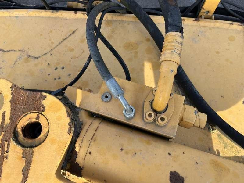 Kolesové rýpadlo Liebherr A316 - POUR PIECES: obrázek 22
