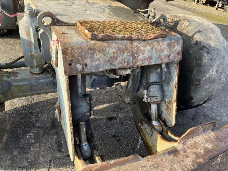 Kolesové rýpadlo Liebherr A316 - POUR PIECES: obrázek 26