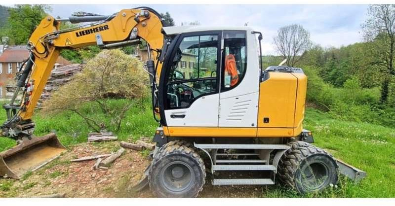 Liebherr A912 COMPACT - Kolesové rýpadlo: obrázek 3 Liebherr A912 COMPACT - Kolesové rýpadlo: obrázek 3