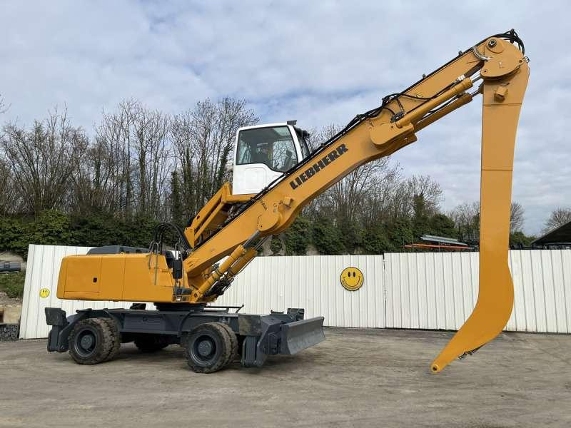 Liebherr A924C LITRONIC - Překládkové rypadlo: obrázek 1 Liebherr A924C LITRONIC - Překládkové rypadlo: obrázek 1