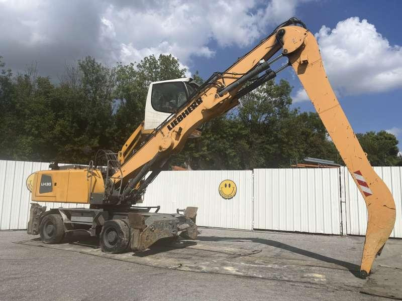 Liebherr LH30M LITRONIC - Překládkové rypadlo: obrázek 2 Liebherr LH30M LITRONIC - Překládkové rypadlo: obrázek 2