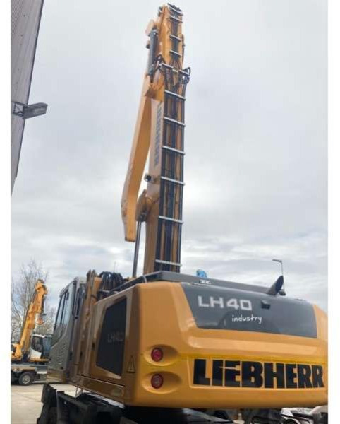 Liebherr LH40 M LITRONIC - Překládkové rypadlo: obrázek 5 Liebherr LH40 M LITRONIC - Překládkové rypadlo: obrázek 5