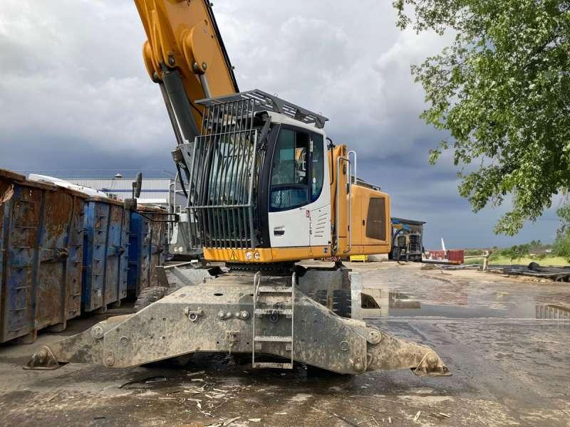 Liebherr LH40M LITRONIC - Překládkové rypadlo: obrázek 3 Liebherr LH40M LITRONIC - Překládkové rypadlo: obrázek 3