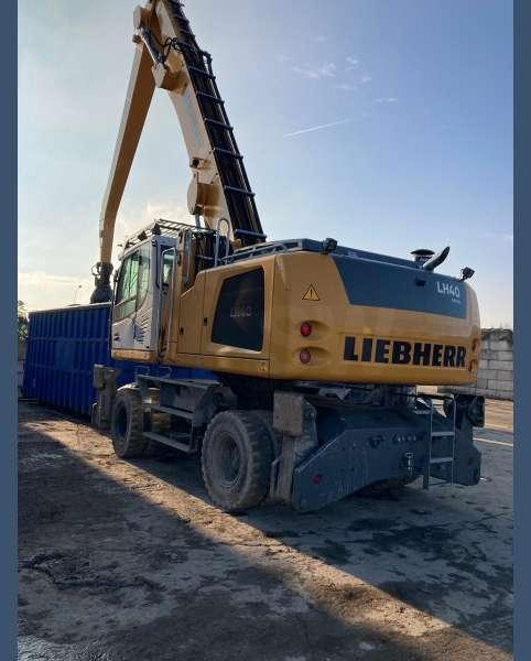Liebherr LH40M LITRONIC - Překládkové rypadlo: obrázek 5 Liebherr LH40M LITRONIC - Překládkové rypadlo: obrázek 5