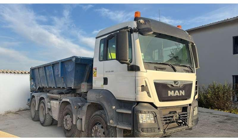 MAN TGS 35.460 8X4 - Hákový nosič kontejnerů: obrázek 3 MAN TGS 35.460 8X4 - Hákový nosič kontejnerů: obrázek 3