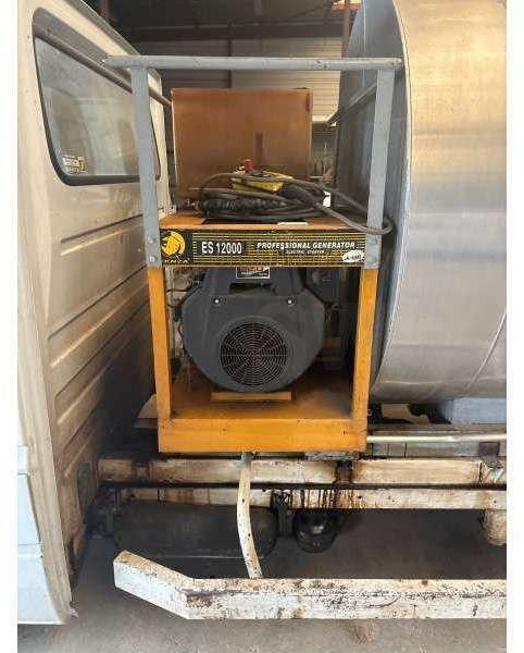 Mercedes Bouille 410 A EMULSION + TREMI GRAVILLON - Rozstřikovač živic: obrázek 4 Mercedes Bouille 410 A EMULSION + TREMI GRAVILLON - Rozstřikovač živic: obrázek 4