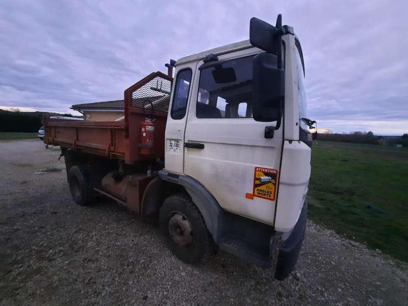 Renault 4X2 - Sklápěč: obrázek 2 Renault 4X2 - Sklápěč: obrázek 2