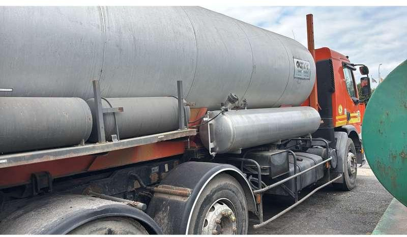 Renault Camion Ampliroll PREMIUM 370-26 AVEC BOUILLE ACMAR - Rozstřikovač živic: obrázek 5 Renault Camion Ampliroll PREMIUM 370-26 AVEC BOUILLE ACMAR - Rozstřikovač živic: obrázek 5