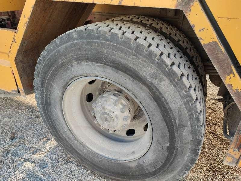 Rozstřikovač živic Renault G260: obrázek 16