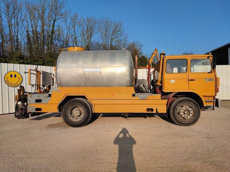 Rozstřikovač živic Renault G260: obrázek 7