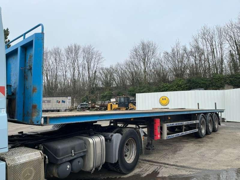 Trax 3 ESSIEUX - Návěs valník/ Plato: obrázek 2 Trax 3 ESSIEUX - Návěs valník/ Plato: obrázek 2