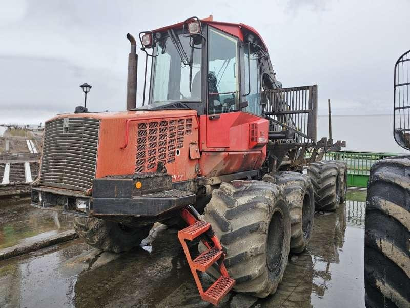 VALMET MATERIEL ESPACES VERTS / AGRICOLE / FORESTIER 840.4 - Lesní traktor: obrázek 1 VALMET MATERIEL ESPACES VERTS / AGRICOLE / FORESTIER 840.4 - Lesní traktor: obrázek 1