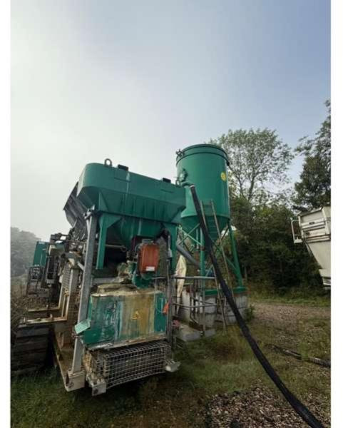 VERSCHUERE RECYCLAGE / MATERIEL DE CARRIERE / BETON CENTRALE TRAITEMENT CHAUX - Betonárna: obrázek 5 VERSCHUERE RECYCLAGE / MATERIEL DE CARRIERE / BETON CENTRALE TRAITEMENT CHAUX - Betonárna: obrázek 5
