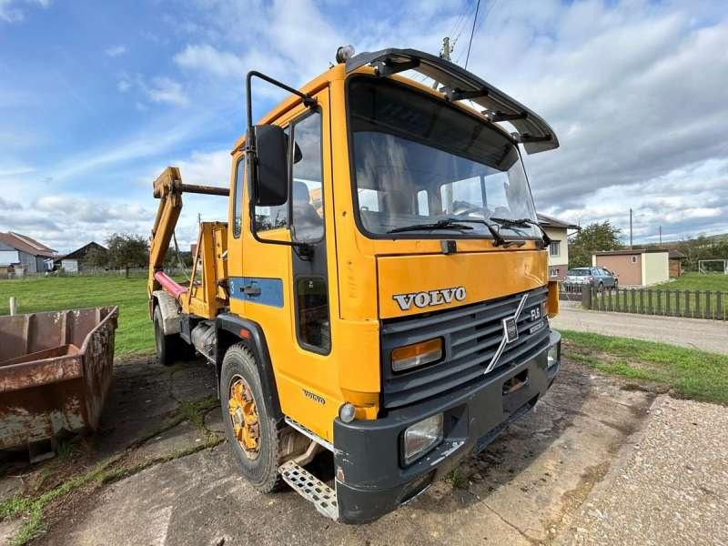 Volvo FL6 INTERCOOLER 4X2 - Hákový nosič kontejnerů: obrázek 2 Volvo FL6 INTERCOOLER 4X2 - Hákový nosič kontejnerů: obrázek 2