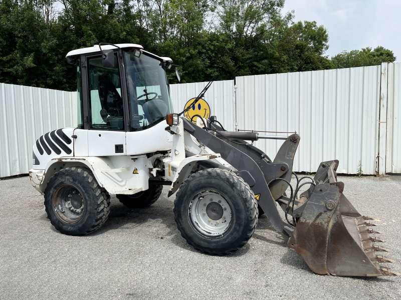 Volvo L30B-Z/X - Kloubový nakladač: obrázek 1 Volvo L30B-Z/X - Kloubový nakladač: obrázek 1