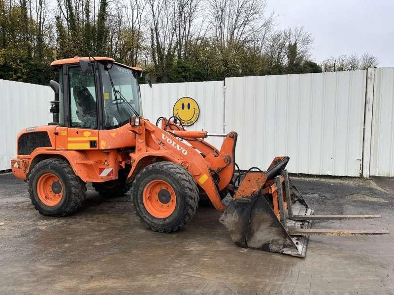 Volvo L30G - Kolový nakladač: obrázek 1 Volvo L30G - Kolový nakladač: obrázek 1