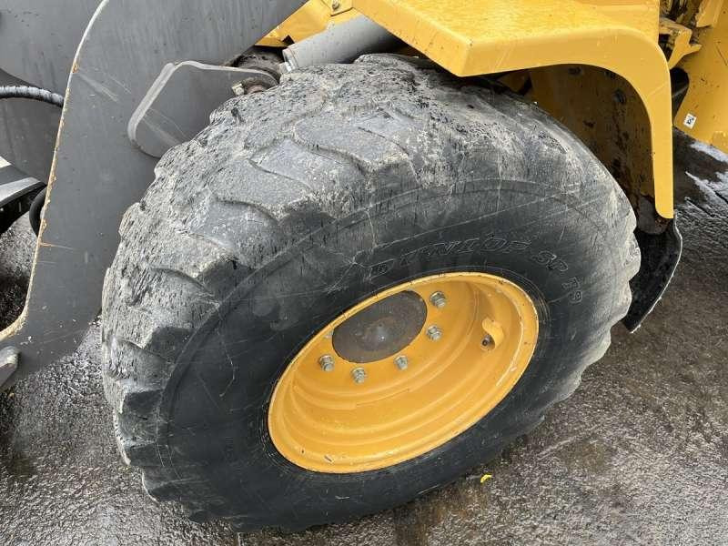 Kolový nakladač Volvo L30G: obrázek 22
