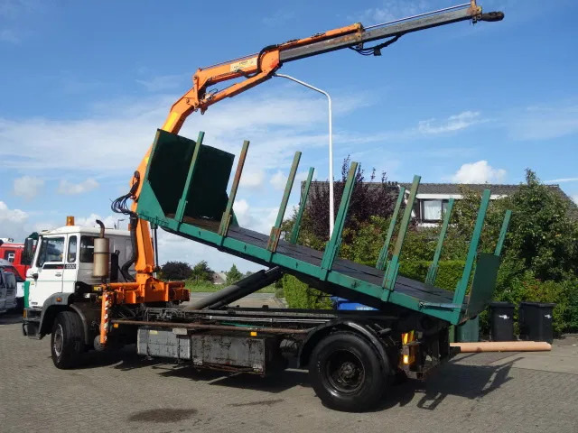 DAF 2300 TURBO HAAKSYSTEEMENPALFINKER KRAAN 9 TON - Auto s hydraulickou rukou: obrázek 1 DAF 2300 TURBO HAAKSYSTEEMENPALFINKER KRAAN 9 TON - Auto s hydraulickou rukou: obrázek 1