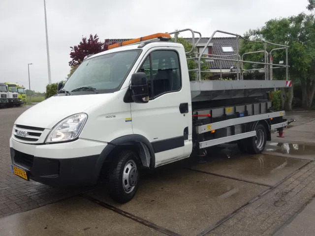 Iveco Daily 40C15 SKY WORKER PLATFORM - Dodávka: obrázek 2 Iveco Daily 40C15 SKY WORKER PLATFORM - Dodávka: obrázek 2