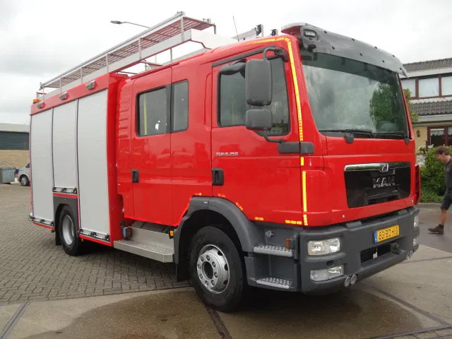MAN TGM 15.250 FIRE TRUCK,2000 LITER TANK, FOAM TANK, AIRCO - Hasičský vůz: obrázek 1 MAN TGM 15.250 FIRE TRUCK,2000 LITER TANK, FOAM TANK, AIRCO - Hasičský vůz: obrázek 1