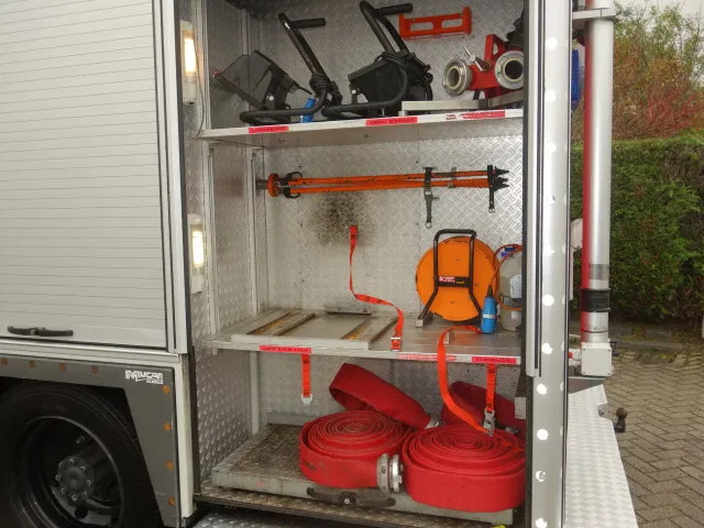 Mercedes-Benz 1325 godiva pump bomberos - Hasičský vůz: obrázek 3 Mercedes-Benz 1325 godiva pump bomberos - Hasičský vůz: obrázek 3