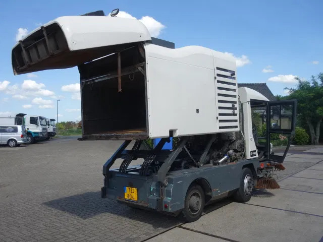Ravo 540 3E BORSTEL EURO5 - Zametací vůz: obrázek 4 Ravo 540 3E BORSTEL EURO5 - Zametací vůz: obrázek 4