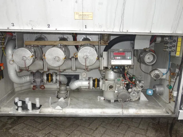 Scania R380 6X2 19200 LITER TANK,MANUAL GEARBOX leasing Scania R380 6X2 19200 LITER TANK,MANUAL GEARBOX: obrázek 6