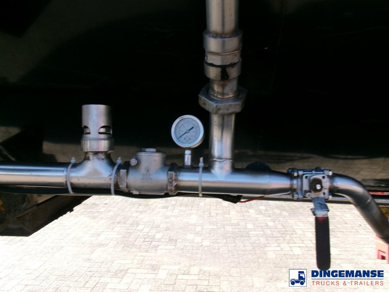 Clayton Bitumen tank inox 33 m3 / 1 comp + ADR - Cisternový návěs: obrázek 5 Clayton Bitumen tank inox 33 m3 / 1 comp + ADR - Cisternový návěs: obrázek 5