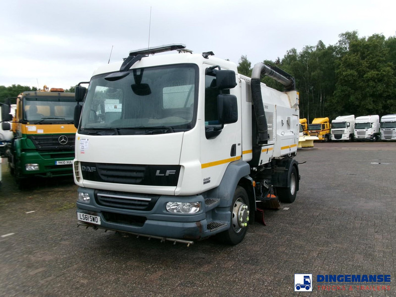 DAF LF 55.220 4x2 Scarab sweeper - Zametací vůz: obrázek 1 DAF LF 55.220 4x2 Scarab sweeper - Zametací vůz: obrázek 1