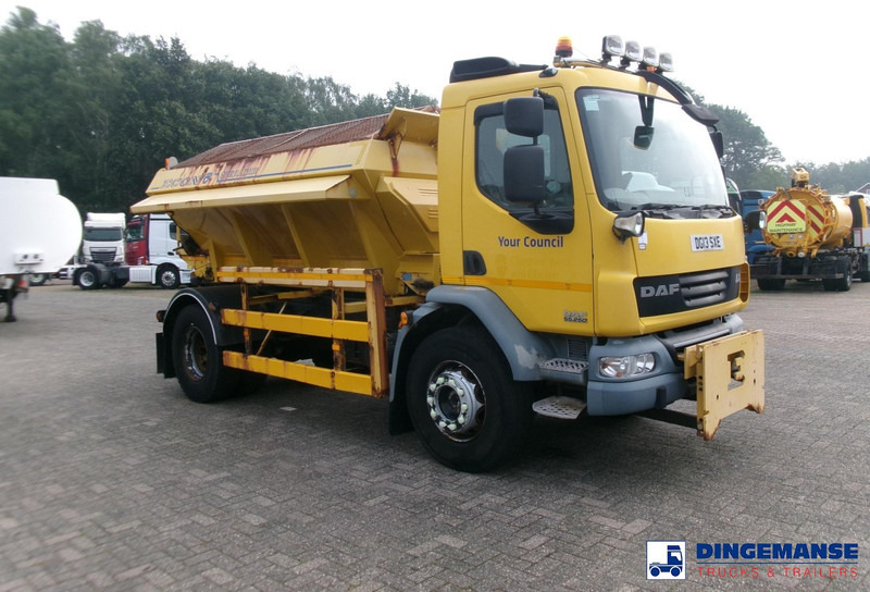 DAF LF 55.250 4X2 RHD gritter - Vozidlo pro zimní údržbu: obrázek 2 DAF LF 55.250 4X2 RHD gritter - Vozidlo pro zimní údržbu: obrázek 2