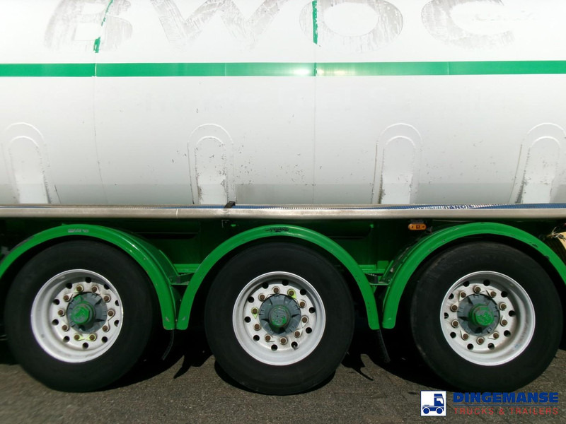 Feldbinder Fuel tank alu 42 m3 / / 6 comp + pump - Cisternový návěs: obrázek 5 Feldbinder Fuel tank alu 42 m3 / / 6 comp + pump - Cisternový návěs: obrázek 5