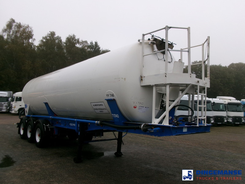 Feldbinder Powder tank alu 41 m3 (tipping) - Cisternový návěs: obrázek 2 Feldbinder Powder tank alu 41 m3 (tipping) - Cisternový návěs: obrázek 2