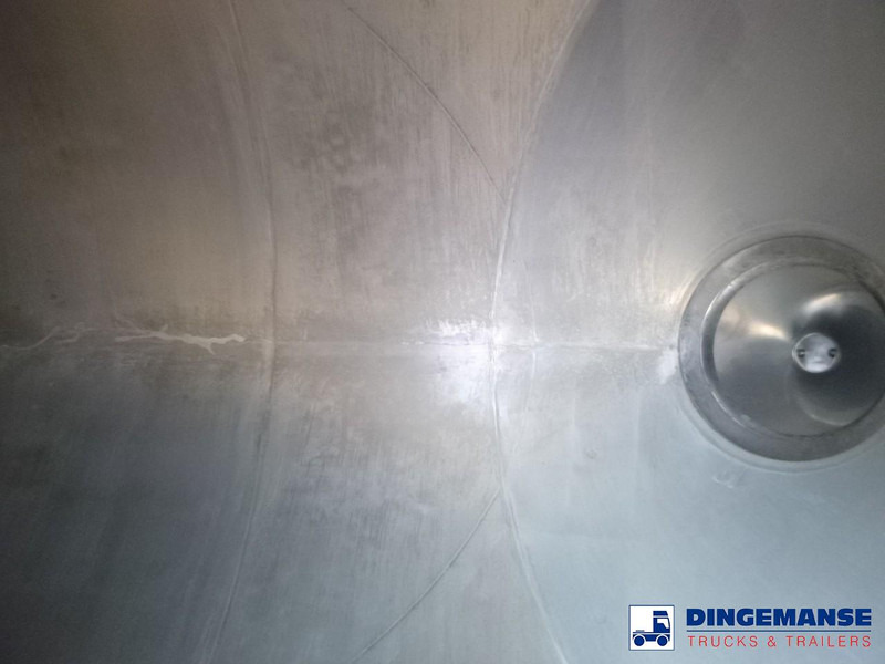 Cisternový návěs Feldbinder Powder tank alu 63 m3 / 1 comp (tipping): obrázek 6 Cisternový návěs Feldbinder Powder tank alu 63 m3 / 1 comp (tipping): obrázek 6