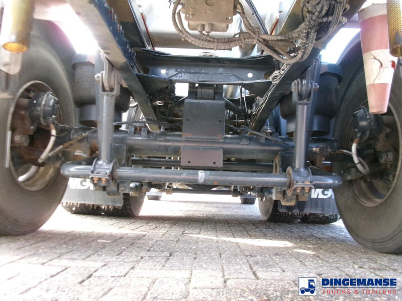 Iveco AD260S31Y 6X2 fuel tank 19 m3 / 5 comp / ADR 02-07-2024 - Cisternové vozidlo: obrázek 5 Iveco AD260S31Y 6X2 fuel tank 19 m3 / 5 comp / ADR 02-07-2024 - Cisternové vozidlo: obrázek 5