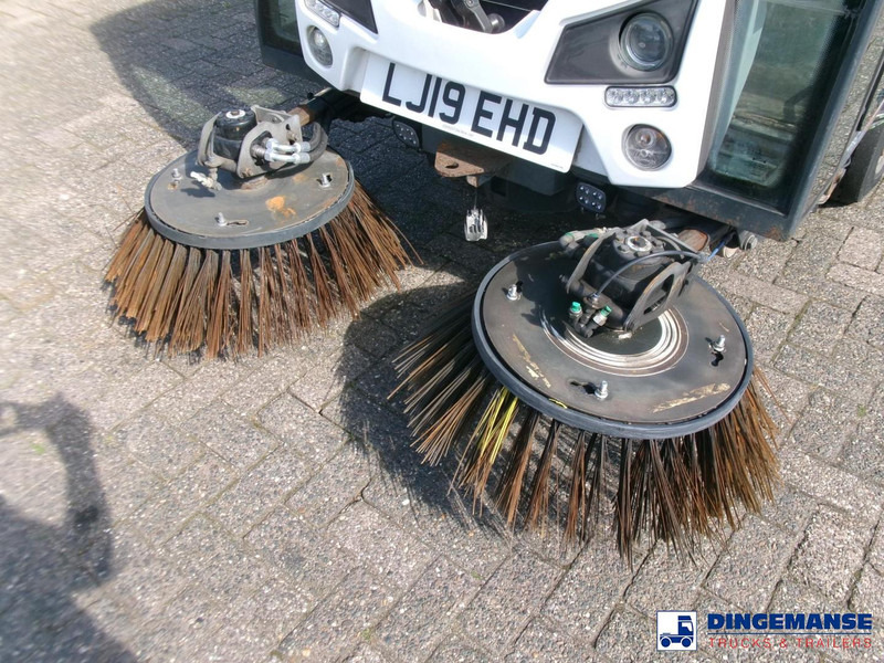Zametací vůz Johnston C202 compact street sweeper: obrázek 6